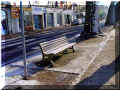 rue de Chinon, banc sous la neige, 03/2006 (98257 octets)