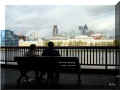 vue sur la City, Londres, bord de la Tamise, 10/2008  (117004 octets)
