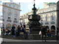 Piccadilly Circus, London, 10/2008 (114511 octets)