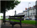 tours, pr�s des quais de la loire  (83878 octets)