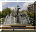 fontaine, Angers, jardin du mail, 08/2006 (97562 octets)