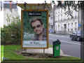Châtellerault, 10/2006 "optic 2000", publicité avec Johnny Halliday (122103 octets)