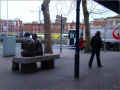 dublin_women-on-a-bench_liffey-street_03/2010 (400637 octets)