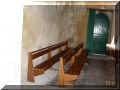 bancs d'église ; l'Herbaudière, île de Noirmoutier, 08/2006 (87697 octets)