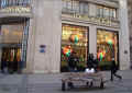 banc-champs-elysees, Vuitton (198991 octets)