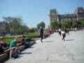 banc-muret_paris_parvis-cath�drale (311421 octets)