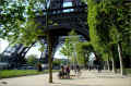 banc_tour-eiffel-paris_r11.jpg (405136 octets)
