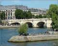 paris_sur_seine_u8.jpg (126836 octets)