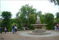 benches-london-kensington-gardens_u9.jpg (336319 octets)